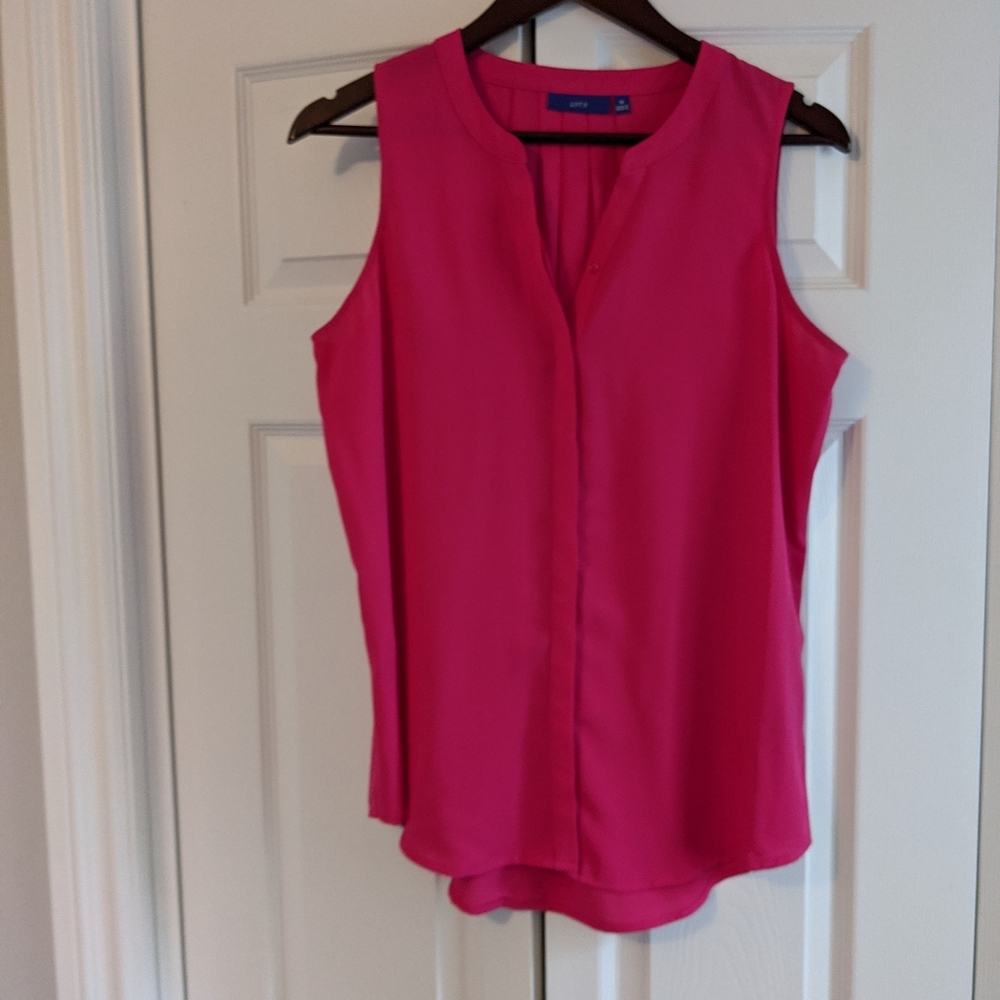 5 FOR $25 Sleeveless pink blouse size M